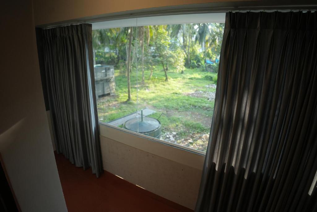 Deluxe with Balcony